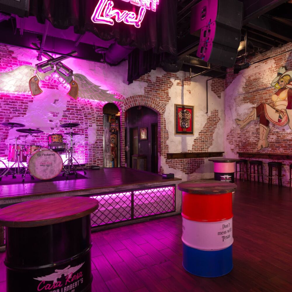 Casa Rosa Restaurant Stage
