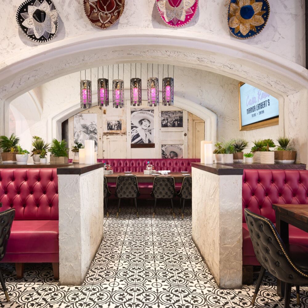 Casa Rosa Restaurant