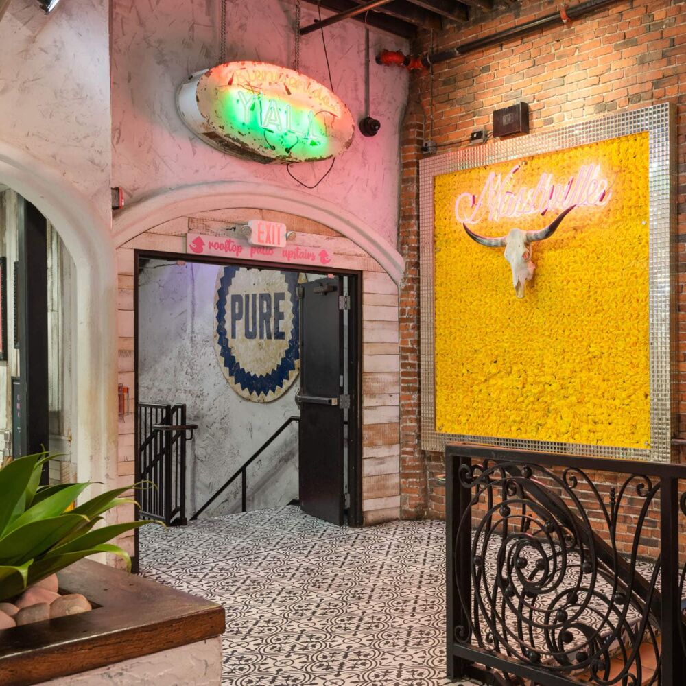 Casa Rosa Restaurant